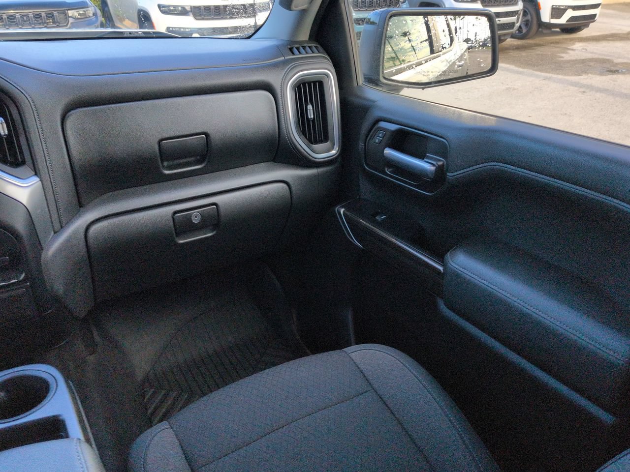 Used 2020 Chevrolet Silverado 1500 RST AWD/4WD image 16
