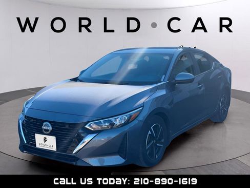 Used 2025 Nissan Sentra SV image 3