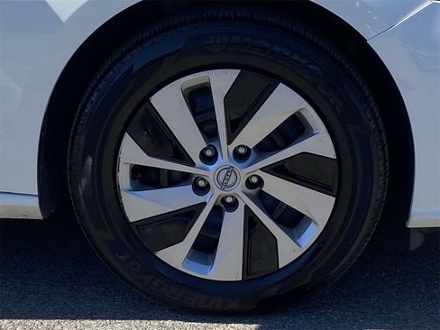 Certified 2025 Nissan Altima 2.5 S image 8