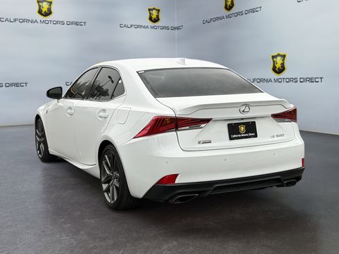 Used 2019 Lexus IS 300 image 3