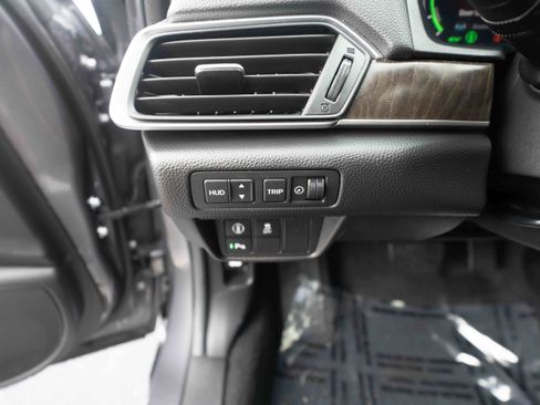 Certified 2022 Honda Accord Touring image 11