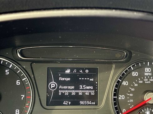 Used 2018 Kia Sorento LX AWD/4WD image 11