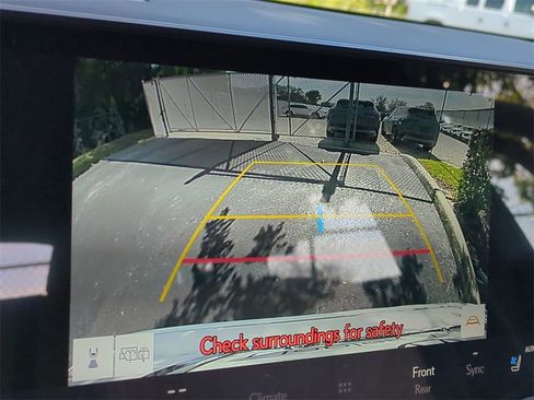 Used 2025 Lexus RX 350h image 21