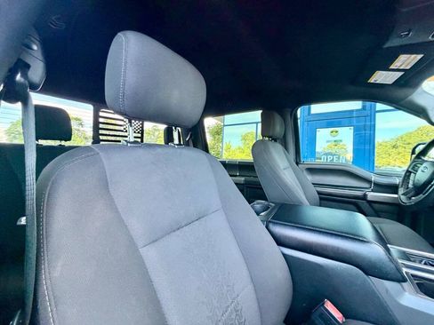 Used 2018 Ford F150 XLT w/ Equipment Group 302A Luxury AWD/4WD image 25