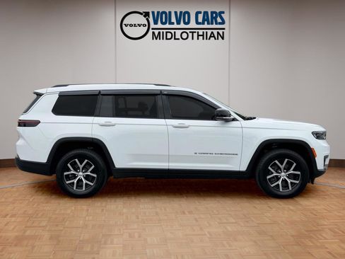 Used 2023 Jeep Grand Cherokee L Limited AWD/4WD image 19