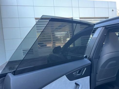 Used 2024 Audi SQ8 Premium Plus image 36