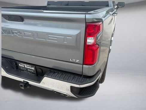 Used 2021 Chevrolet Silverado 1500 LTZ w/ LTZ Premium Package AWD/4WD image 34