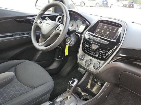 Used 2020 Chevrolet Spark LT FWD image 28