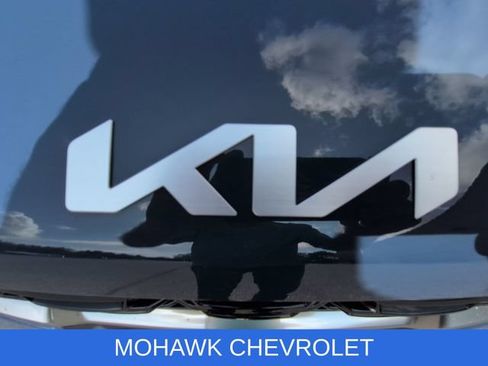 Used 2024 Kia Sorento S AWD/4WD image 32