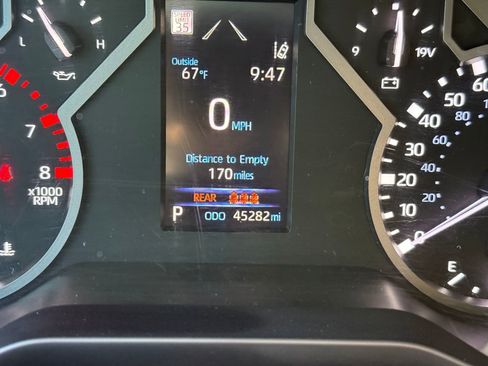 Used 2022 Toyota Tundra Limited w/ TRD Off-Road Package AWD/4WD image 25