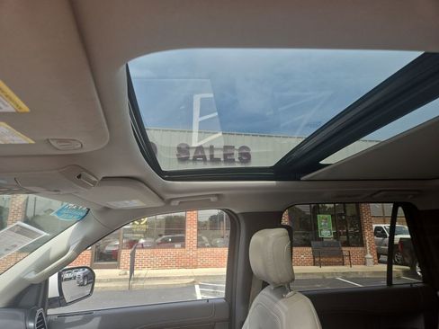 Used 2018 Ford Expedition Limited w/ Equipment Group 302A image 21