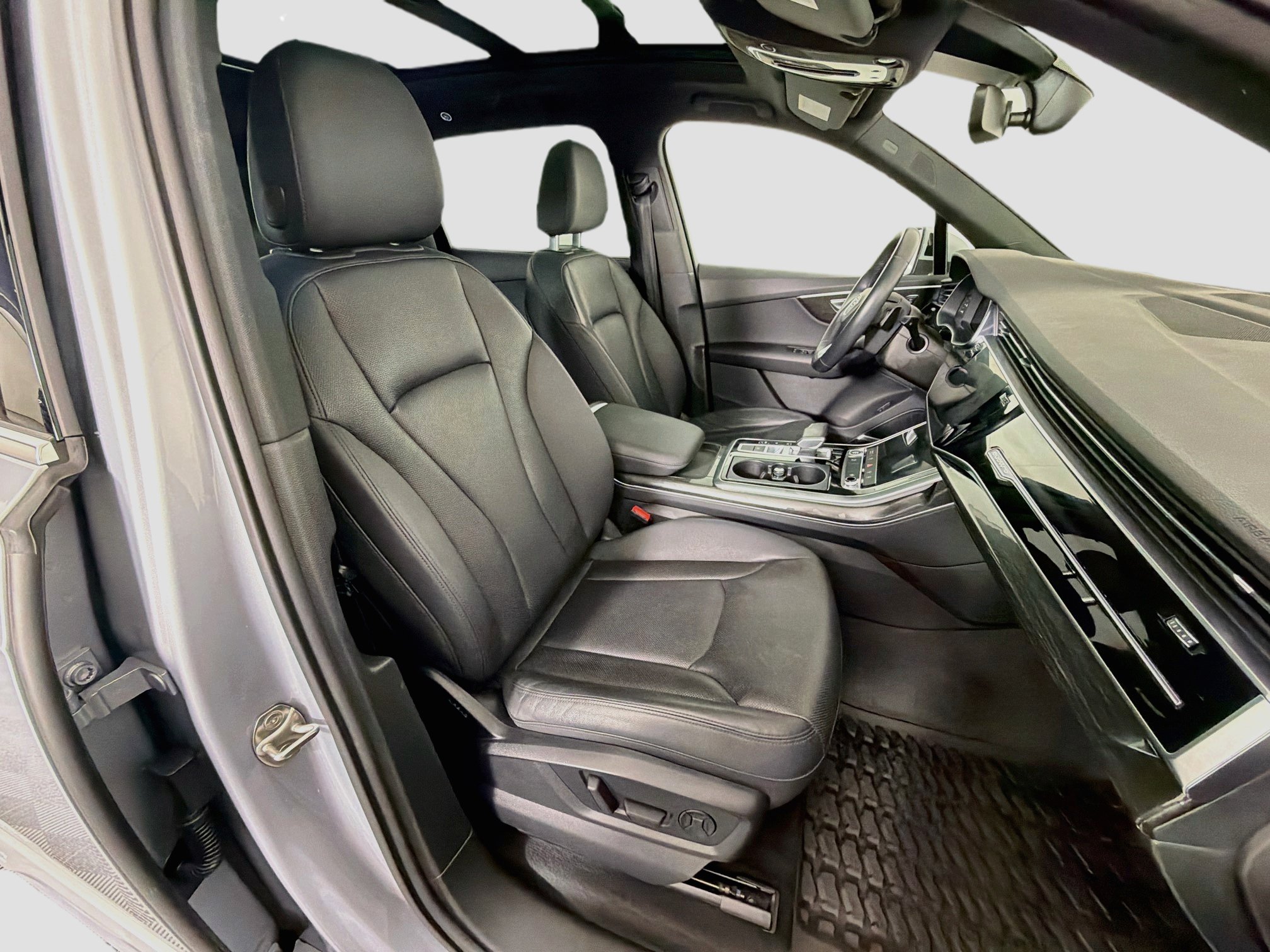 Used 2022 Audi Q7 2.0T Premium Plus w/ Premium Plus Package AWD/4WD image 34