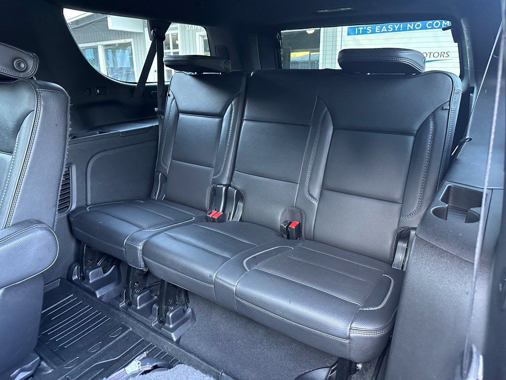 Used 2022 GMC Yukon XL Denali w/ Denali Ultimate Package AWD/4WD image 11
