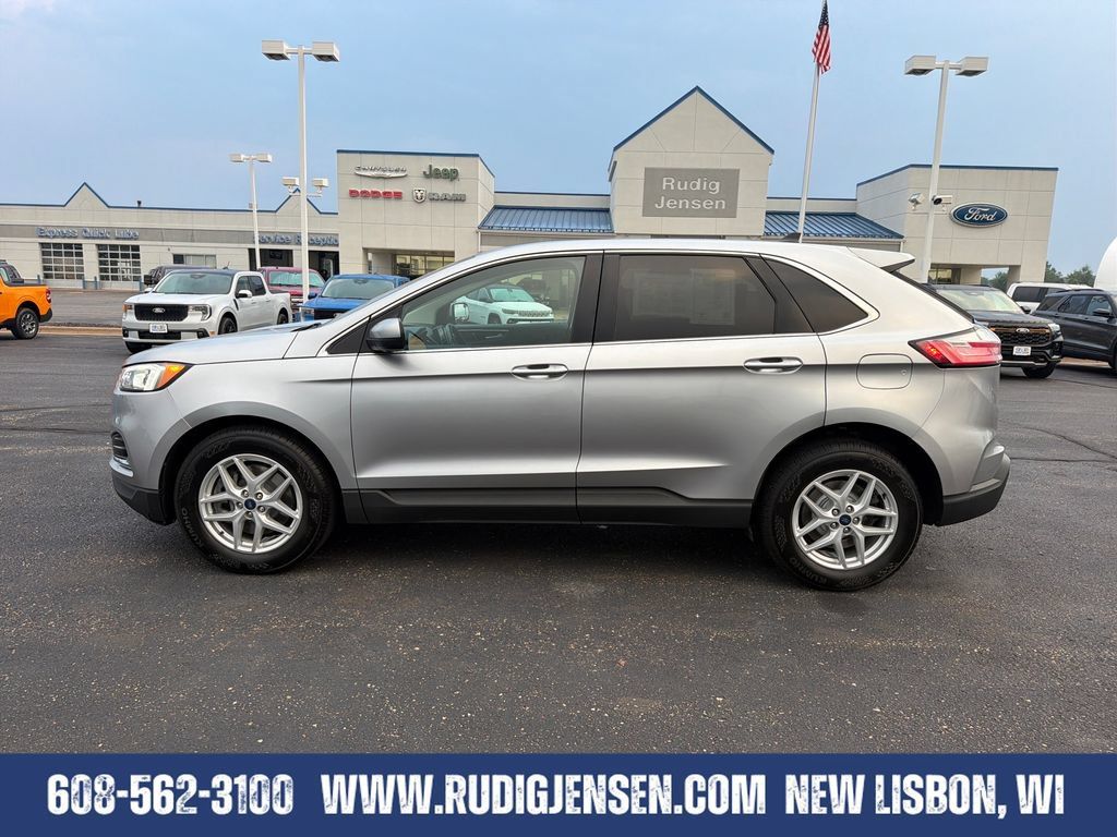 Used 2022 Ford Edge SEL AWD/4WD image 2