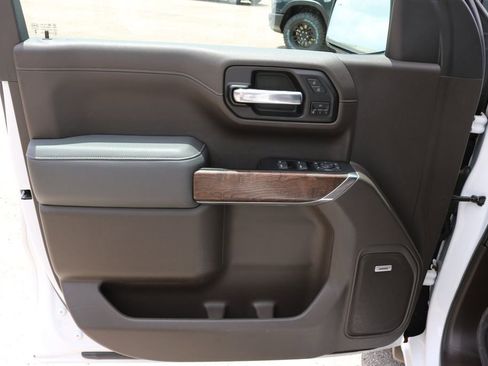 Used 2020 GMC Sierra 1500 Denali w/ Denali Ultimate Package AWD/4WD image 13