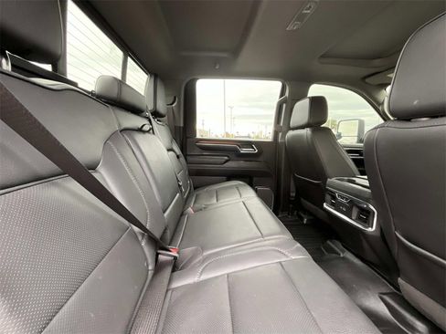 Used 2024 GMC Sierra 2500 Denali w/ Denali Reserve Package image 16