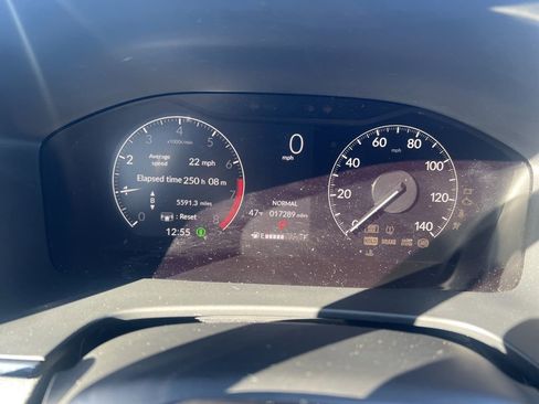 Used 2023 Honda CR-V EX image 14