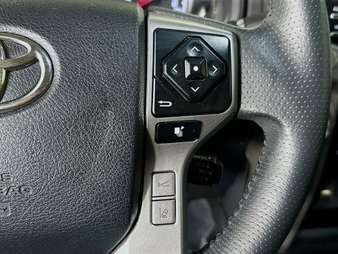 Used 2022 Toyota 4Runner Limited image 17