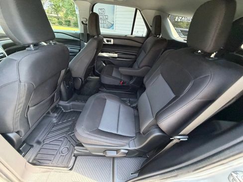 Used 2022 Ford Explorer XLT w/ Class IV Trailer Tow Package RWD image 20