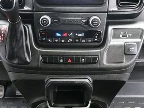 Used 2025 RAM ProMaster 2500 w/ Convenience Group image 20