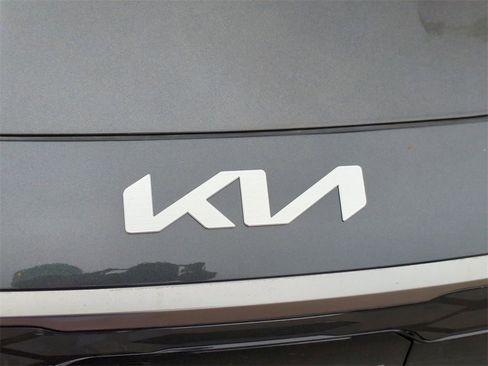 Used 2024 Kia Niro Wave image 31