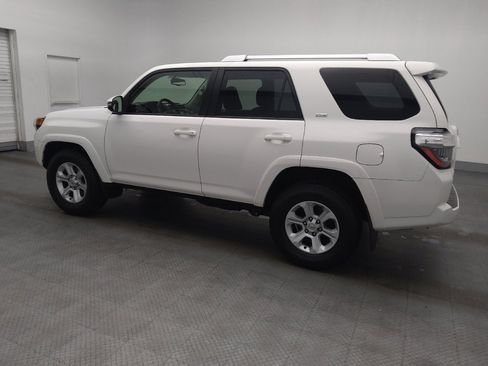 Used 2017 Toyota 4Runner SR5 Premium image 3