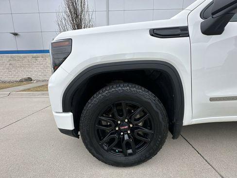 Used 2023 GMC Sierra 1500 Elevation image 32