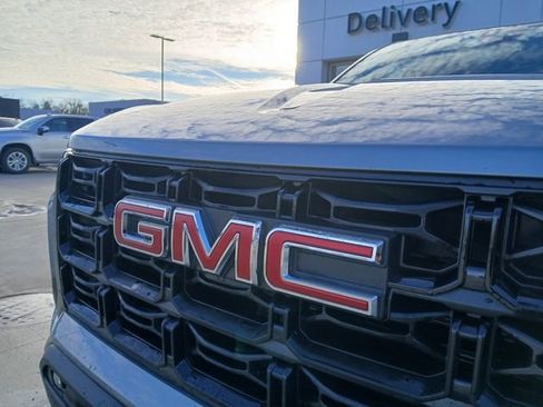 New 2025 GMC Canyon Elevation w/ Convenience Package image 32