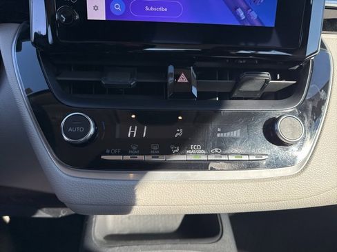 Used 2023 Toyota Corolla LE image 26
