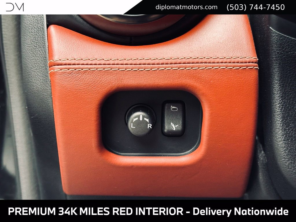 Used 2018 Nissan GT-R Premium w/ Premium Interior Package AWD/4WD image 27