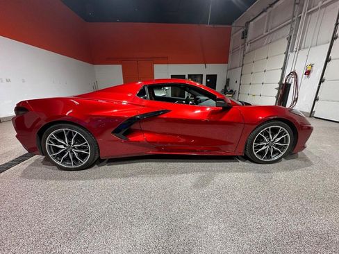 Used 2025 Chevrolet Corvette Stingray Preferred Conv image 2