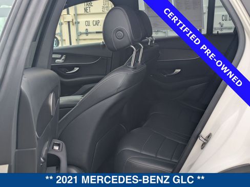 Used 2021 Mercedes-Benz GLC 300 4MATIC image 16