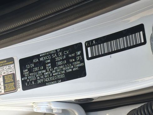 Used 2025 Kia K4 LXS image 28