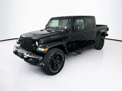 Used 2022 Jeep Gladiator Sport AWD/4WD image 3
