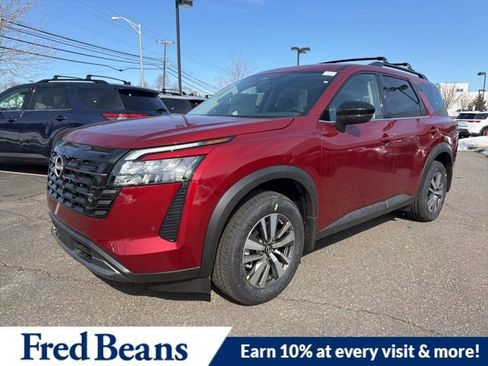 New 2026 Nissan Pathfinder SL image 5