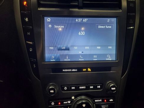 Used 2020 Lincoln MKZ image 25