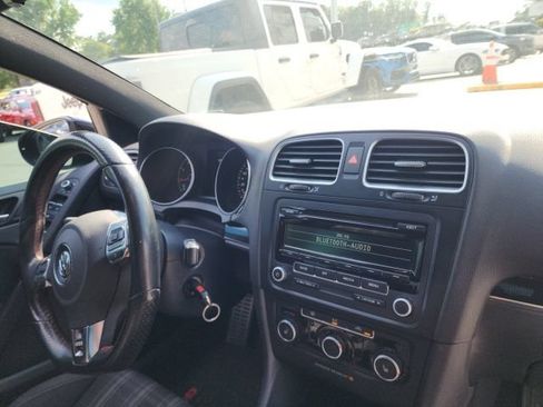 Used 2014 Volkswagen GTI Wolfsburg Edition FWD image 41