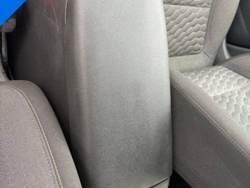 Used 2021 Chevrolet Equinox LT FWD image 26