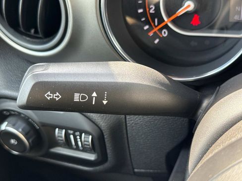 Used 2021 Jeep Wrangler Unlimited Sport image 9