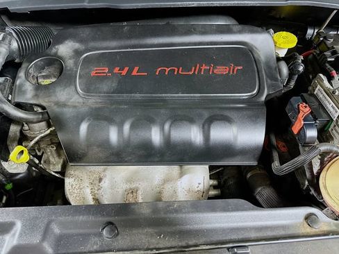 Used 2018 Jeep Compass Latitude w/ Popular Equipment Group AWD/4WD image 31