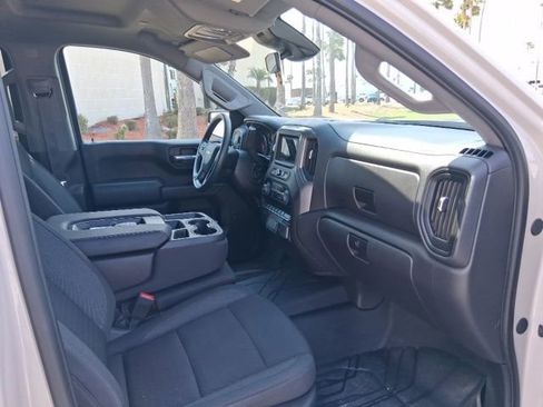 Used 2026 Chevrolet Silverado 1500 Custom RWD image 10