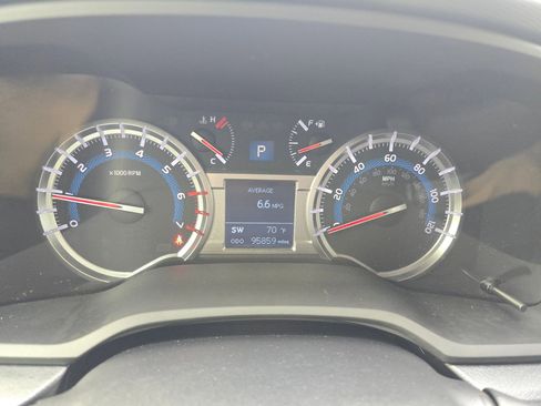 Used 2019 Toyota 4Runner TRD Off-Road Premium image 19