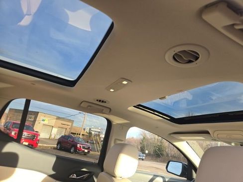 Certified 2023 GMC Acadia Denali w/ Black Diamond Edition image 37