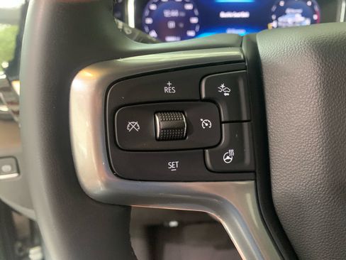 Used 2025 Chevrolet Silverado 2500 LTZ w/ LTZ Convenience Package AWD/4WD image 17