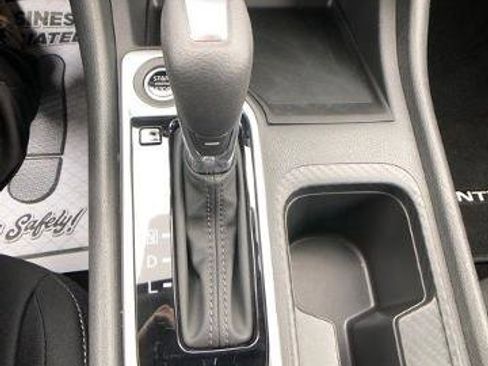 Certified 2025 Nissan Sentra SV image 21