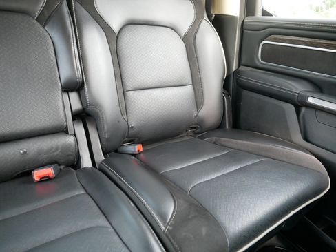 Used 2019 RAM 1500 Laramie AWD/4WD image 14