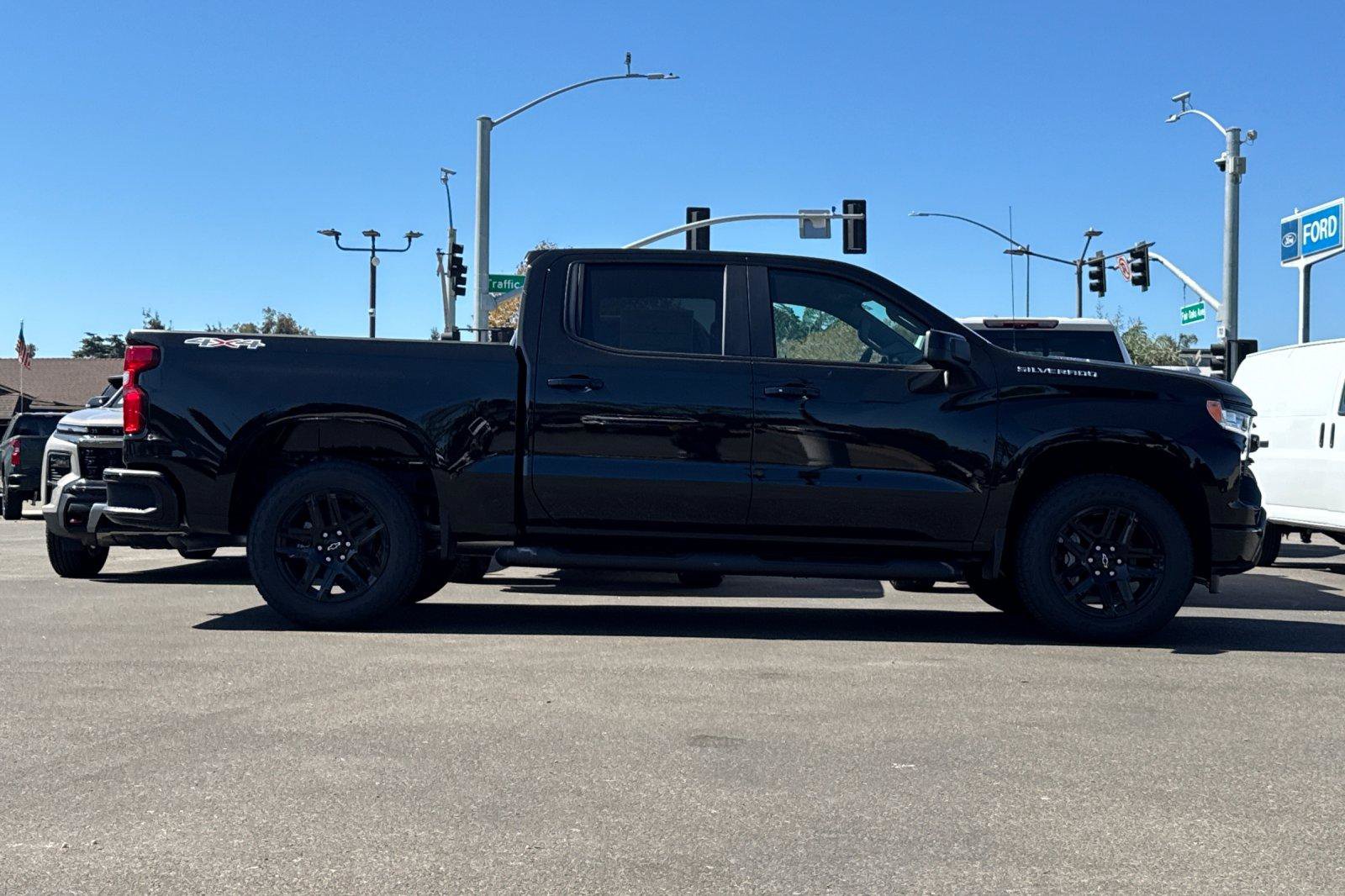 New 2026 Chevrolet Silverado 1500 RST w/ RST Select Package AWD/4WD image 4