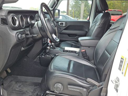 Used 2021 Jeep Gladiator Overland w/ Popular Equipment Package AWD/4WD image 10