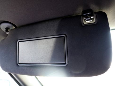 Used 2019 Jeep Grand Cherokee Altitude image 30