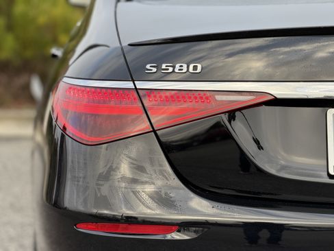 Certified 2025 Mercedes-Benz S 580 4MATIC Sedan image 11